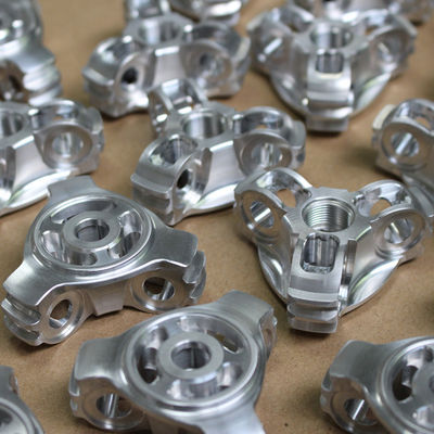 Bộ phận nhôm CNC cơ khí tùy chỉnh Bề mặt sàng lọc lụa phun cát Kết thúc