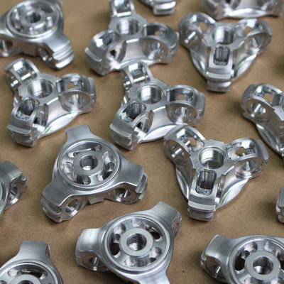 Dung sai 0,01mm Bộ phận nhôm CNC Gia công tiện CNC Chứng nhận ISO 9001