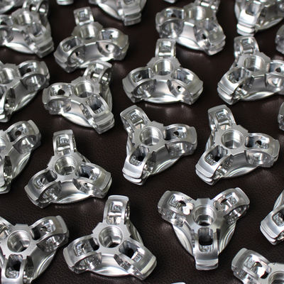 Tiện CNC Các bộ phận nhôm gia công tùy chỉnh Bề mặt sơn Anodizing Hoàn thiện