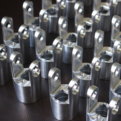 Bộ phận kim loại chính xác CNC nhanh chóng Phun cát Anodizing Bề mặt rộng Tùy chọn hoàn thiện