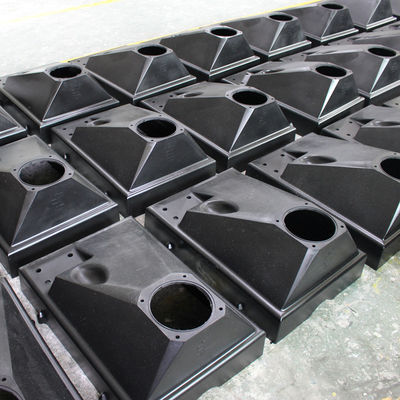 Các bộ phận ép phun phản ứng vỏ lớn với vật liệu Polyurethane bề mặt làm mờ