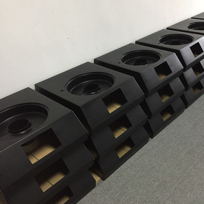 RIM Reaction Injection Molding Các bộ phận vỏ lớn bằng sơn dẫn điện